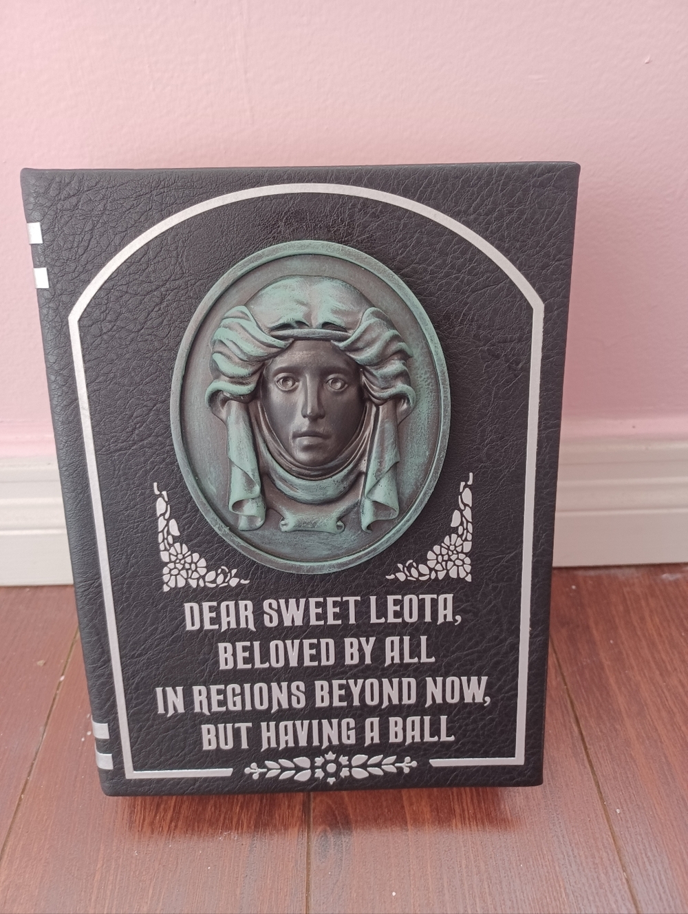 Disney The Haunted Mansion safekeepong book secret safe